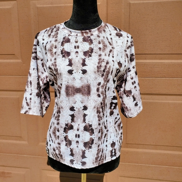 Nasty Gal Ribbed Stretchy Elbow Sleeve Tie-Dye Top Women's Size M/L NWOT - Picture 1 of 16